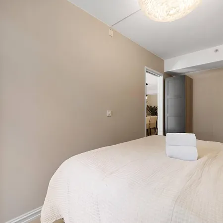 아파트 Dinbnb L High-end L Balcony L Rooftop L Self Check-in