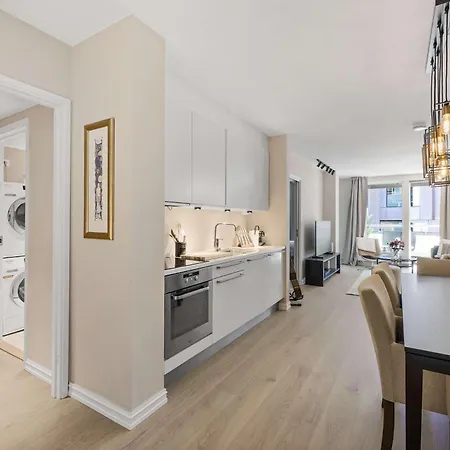 Dinbnb L High-end L Balcony L Rooftop L Self Check-in