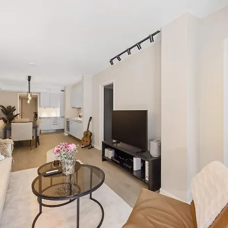 Dinbnb L High-end L Balcony L Rooftop L Self Check-in